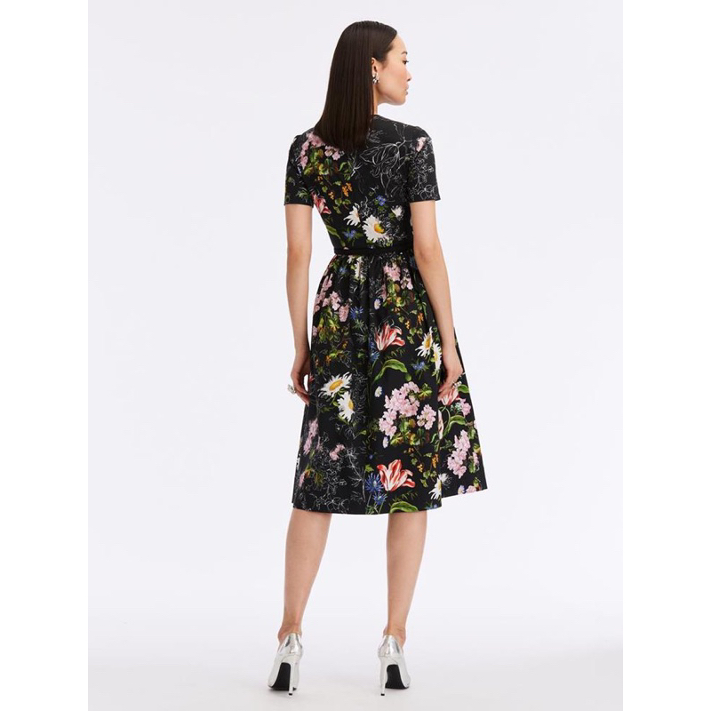 ĐẦM HOA OSCA DELA RENTA