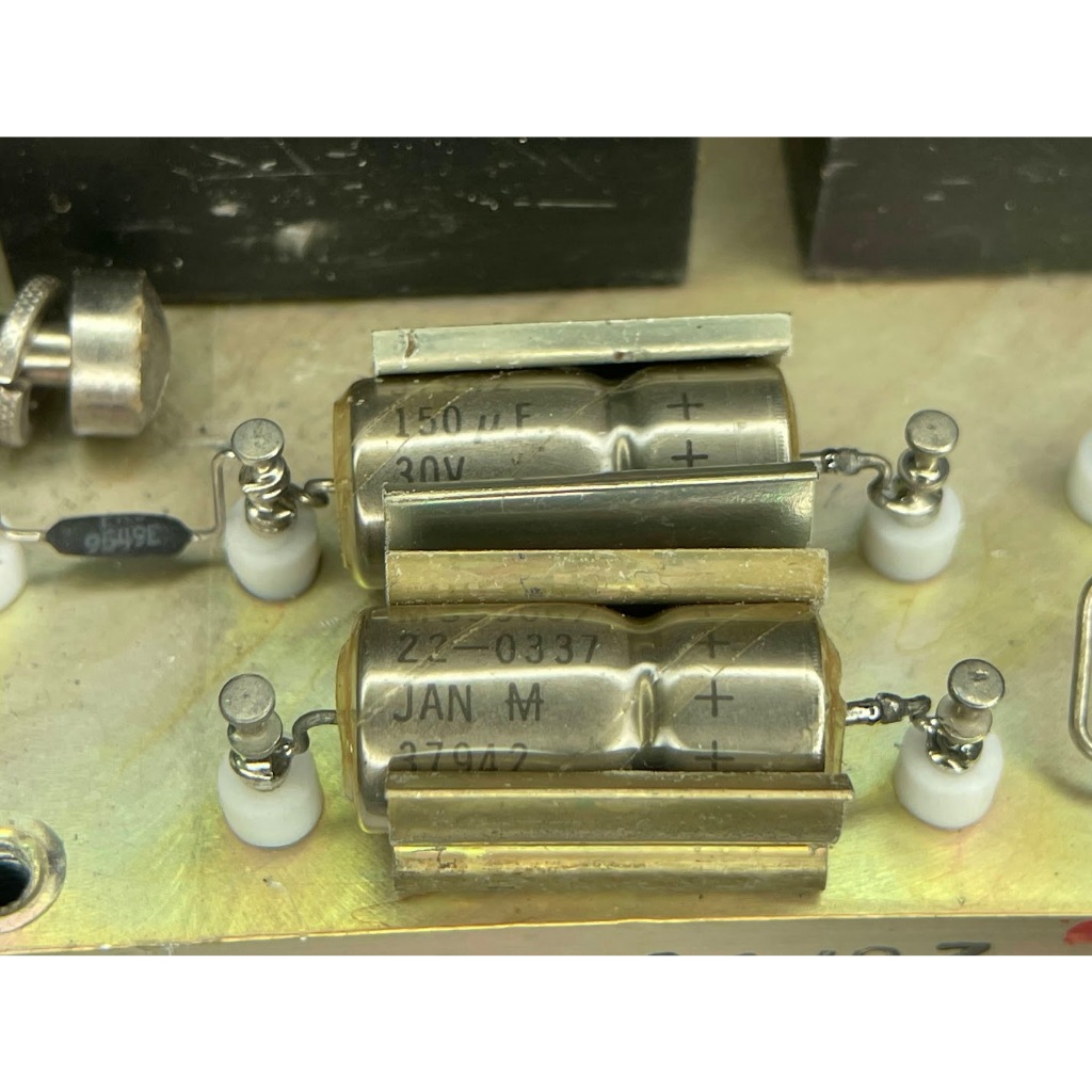 150uF 30V Tụ điện Wet Tantalum M39006/22