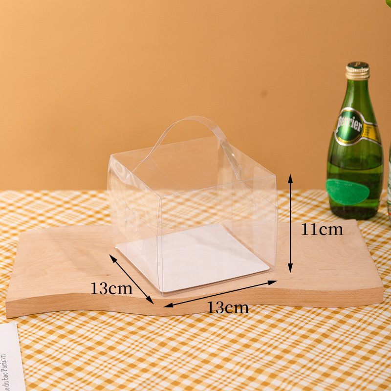 Hộp Mica đựng bánh sinh nhật kèm đế size 13x13x11cm