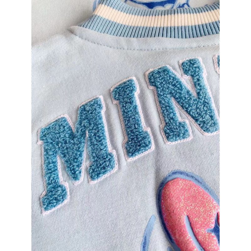 Áo khoác nỉ bomber cúc bấm bé gái Disney du xịn