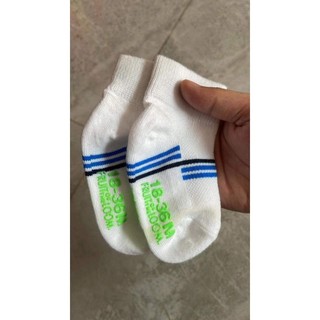 Tất chống trượt cho bé thanh lý