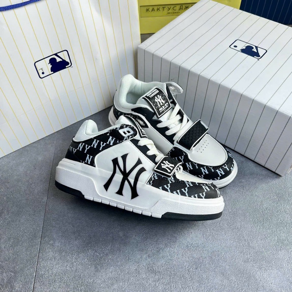 Giày Thể Thao MLB Chunky Liner Mid Ny Chữ - Chữ B -Đen Trắng Hot 2023.Giày Sneaker M.LB Chunky Mid Đen Trắng Chuẩn Sc Pk
