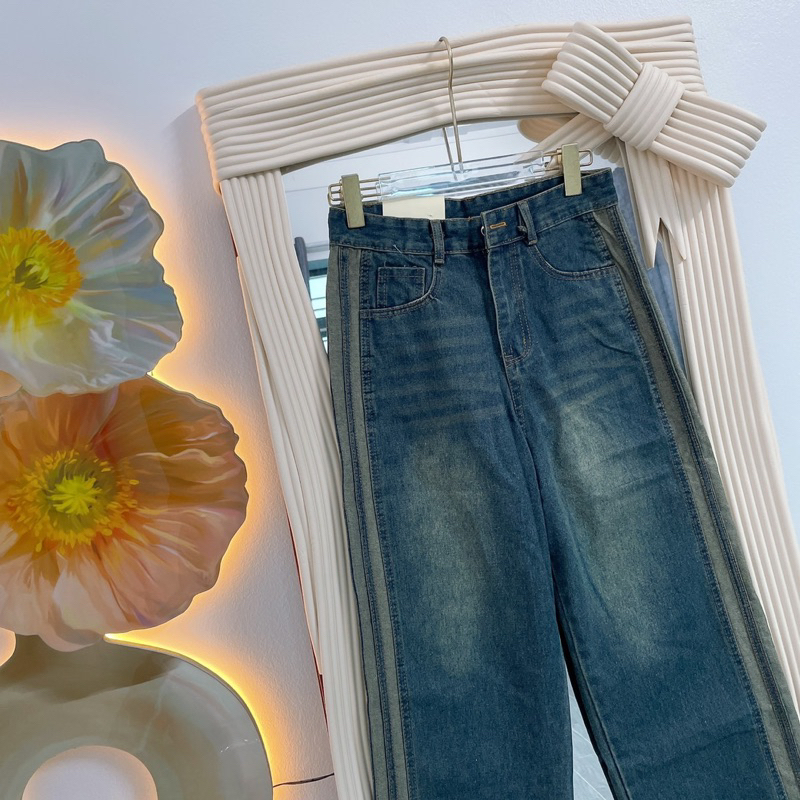 QUẦN JEANS TRẮNG BAGGY RÁCH CÁ TÍNH