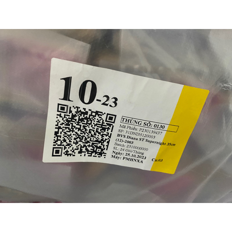 Lốc 4 gói Băng vệ sinh Diana siêu thấm Supernight 29cm/35cm 12 miếng/gói mặt lưới