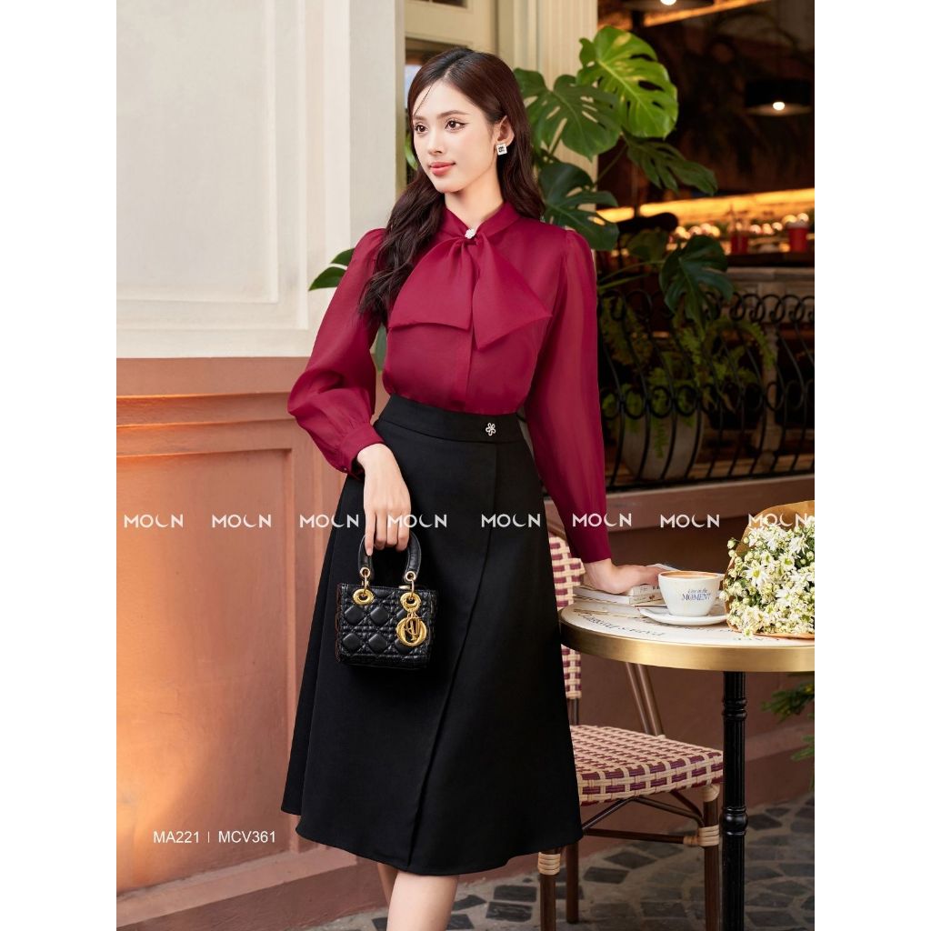 Áo sơ mi mix chân váy công sở 𝐌𝐎𝐎𝐍 áo dài tay cổ nơ chất tơ gương MA221 mix chân váy xòe chất tuyết mưa basic MCV361