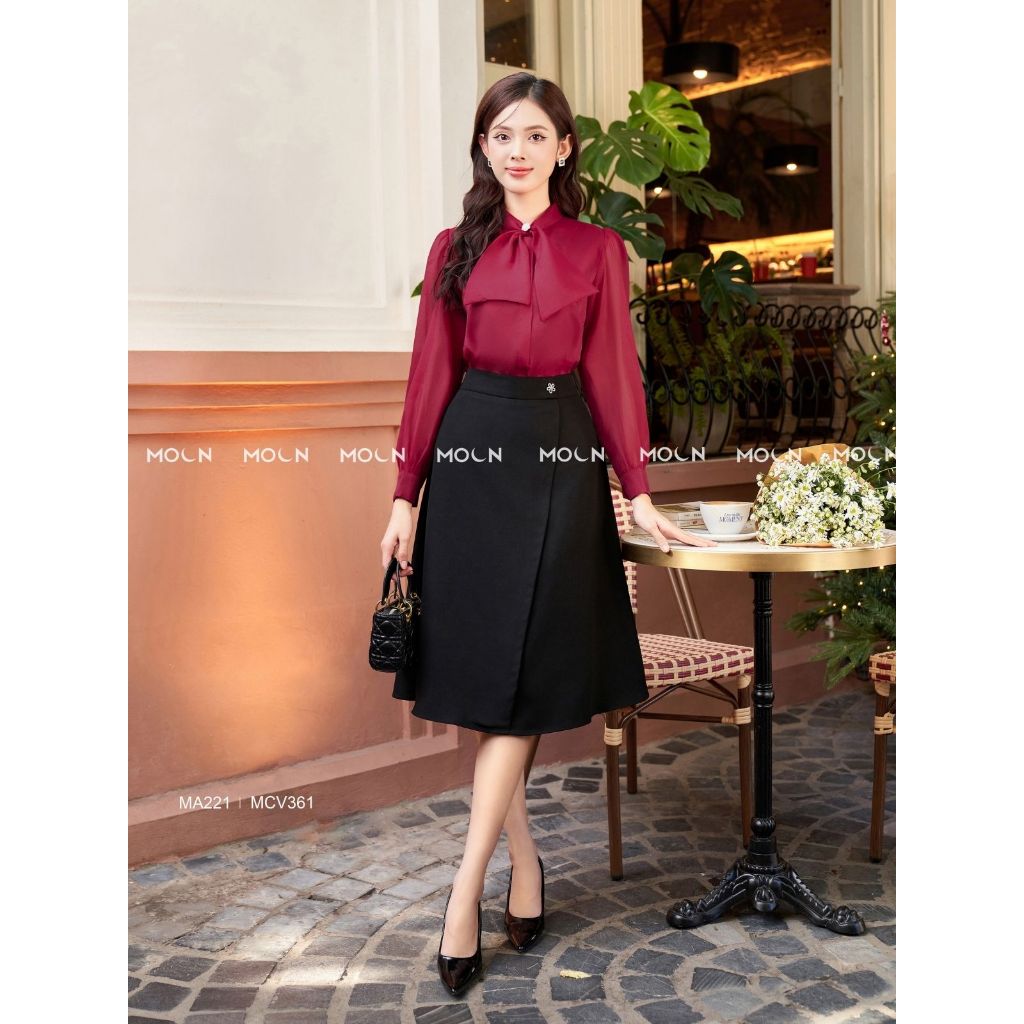 Áo sơ mi mix chân váy công sở 𝐌𝐎𝐎𝐍 áo dài tay cổ nơ chất tơ gương MA221 mix chân váy xòe chất tuyết mưa basic MCV361