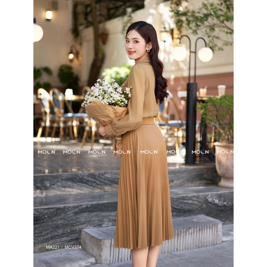 Áo sơ mi mix chân váy công sở 𝐌𝐎𝐎𝐍 áo dài tay cổ nơ chất tơ gương MA221 mix chân váy xòe chất tuyết mưa basic MCV361