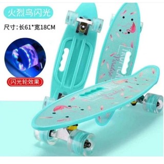 Siêu nhân nhện lướt ván nhạc và đèn