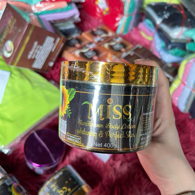 Kem Body MISS DƯỠNG TRẮNG  tặng tẩy tế bào chết coffe