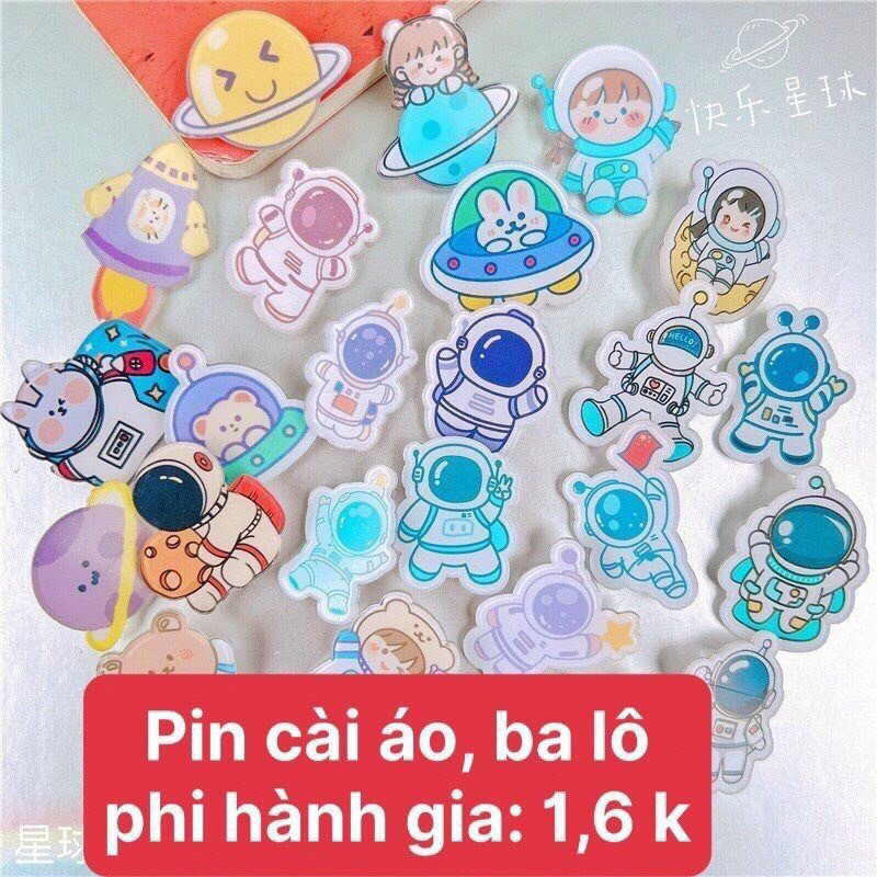 pin cài áo, balo phi hành gia