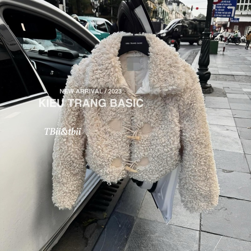 Áo khoác lông cừu siêu xinh Kiều Trang