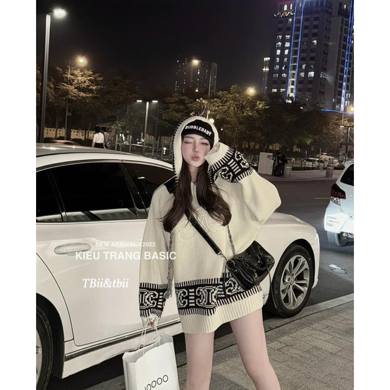 Áo len Ce.line có mũ siêu hot Kiều Trang