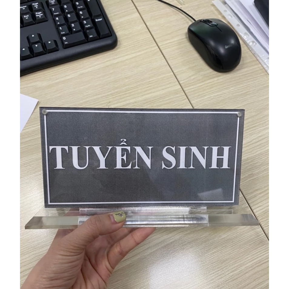 (Có cho thuê) Biển chức danh mica-Biển chức danh để bàn