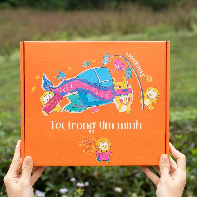 Hộp sách Tết 2024 kèm đồ chơi Cờ sư tử cho bé - Lionbooks