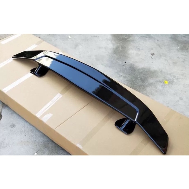 Siêu Rẻ!!! Đuôi gió thể thao lắp đặt cho các dòng xe không khoan đục xe