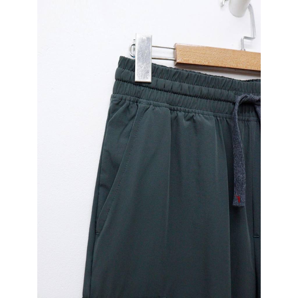C3666 - 	Quần jogger dù túi hông, trơn