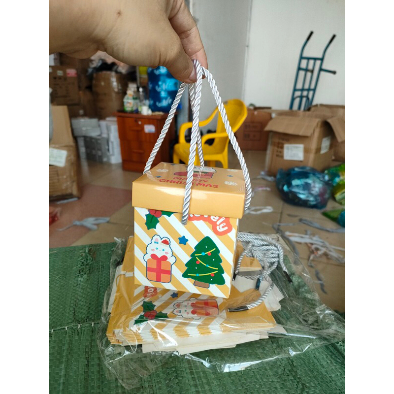 Hộp quà Noel siêu Cute