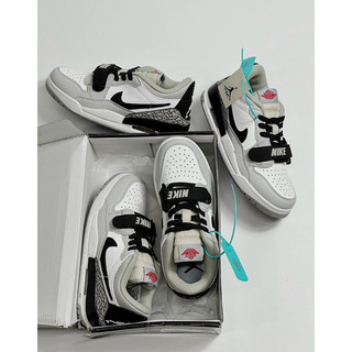 Giày sneaker Jo.rdan trắng gót xám đốm ( giá chưa bao gồm box bảo vệ )