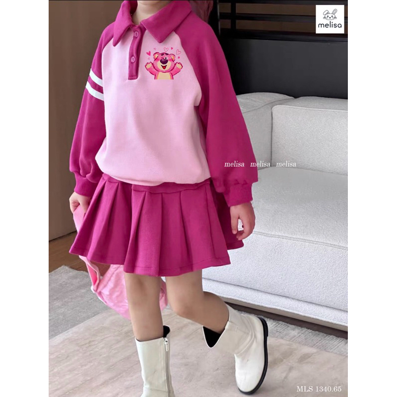 Set Melisa hồng gấu dâu cổ Polo phối chân váy xếp ly bé gái