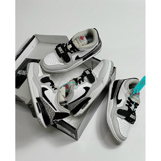 Giày sneaker Jo.rdan trắng gót xám đốm ( giá chưa bao gồm box bảo vệ )
