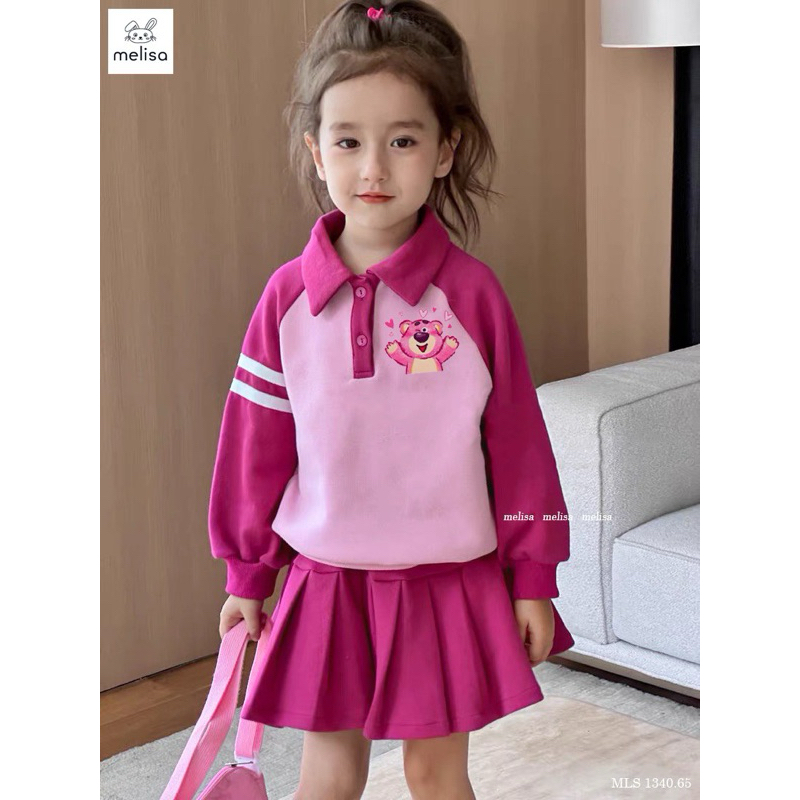 Set Melisa hồng gấu dâu cổ Polo phối chân váy xếp ly bé gái
