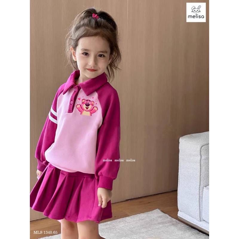 Set Melisa hồng gấu dâu cổ Polo phối chân váy xếp ly bé gái