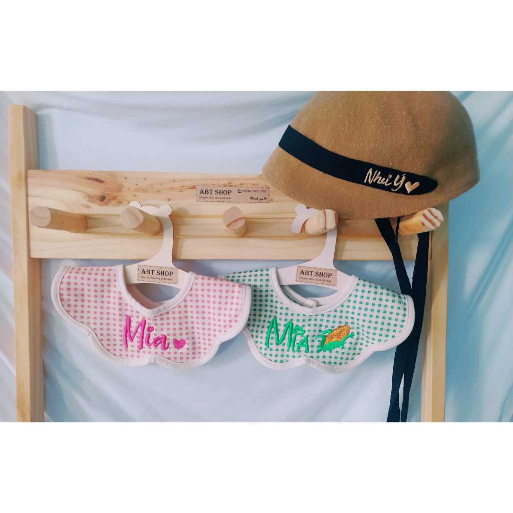 Yếm bé trai bé gái thêu tên theo yêu cầu, inbox chọn icon hình hoặc theo hình của khách.