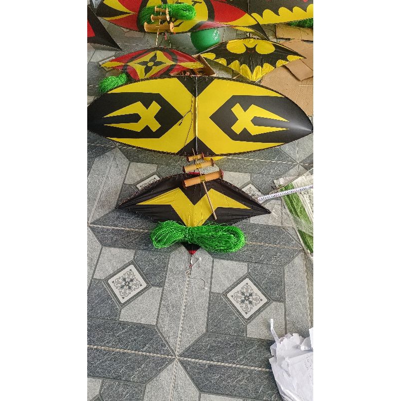 Diều sáo khung cácbon Tặng dây