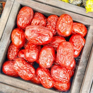 Táo đỏ nguyên trái sấy khô - túi 500gr
