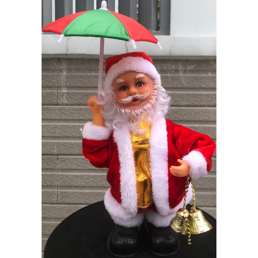 Robot Ông Già Noel biết hát, nhảy múa, di chuyển