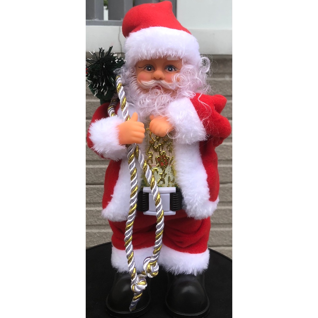 Robot Ông Già Noel biết hát, nhảy múa, di chuyển