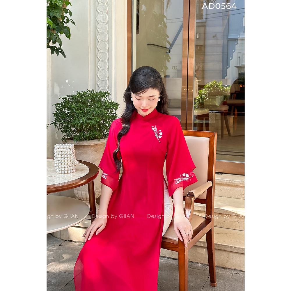 Áo dài đỏ cách tân nữ 4 tà Giian thiết kế thêu hoa trẻ trung vải tơ mềm mại mặc tết, cô dâu, dự tiệc - AD0564