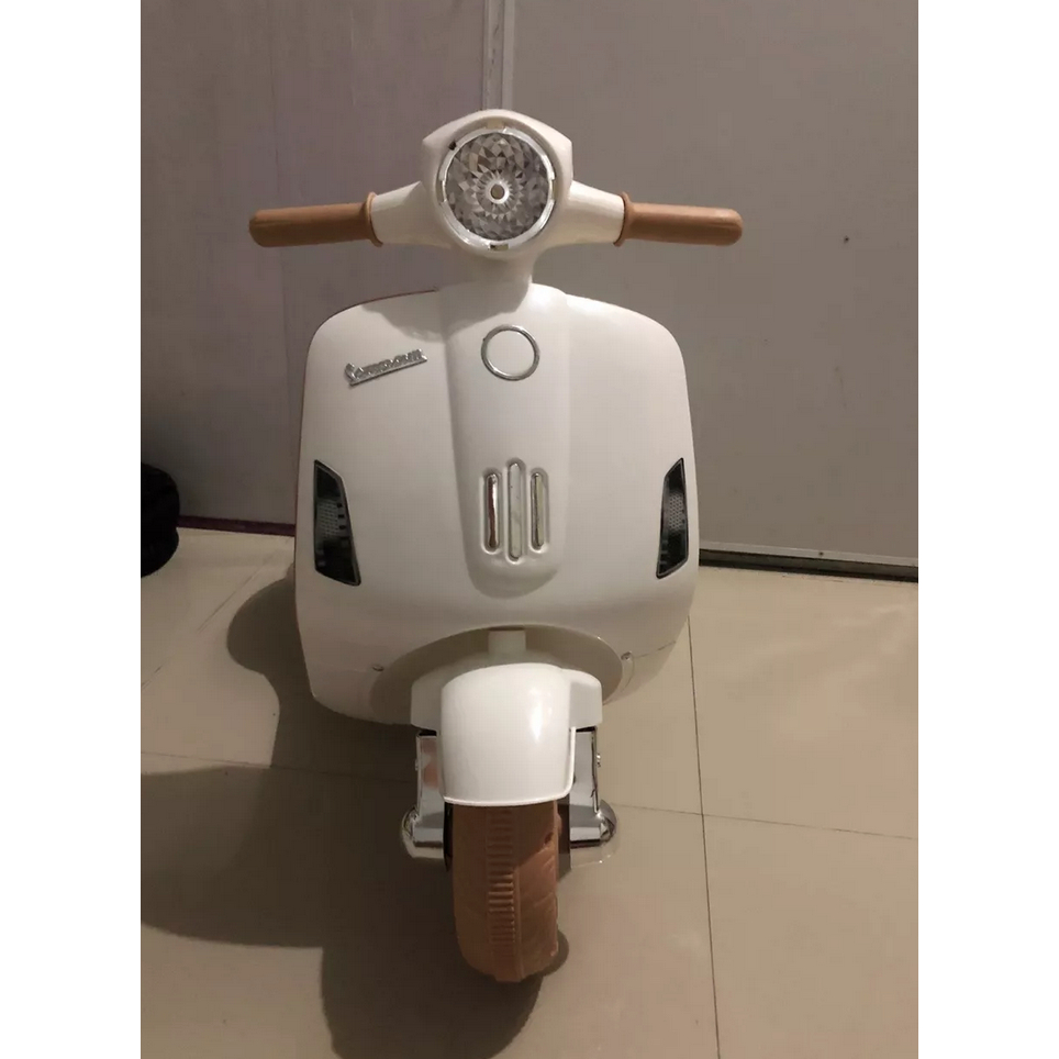 Xe máy điện trẻ em, xe máy điện cho bé vepa 02 tải 35kg, có kết nối nhạc qua buletooth