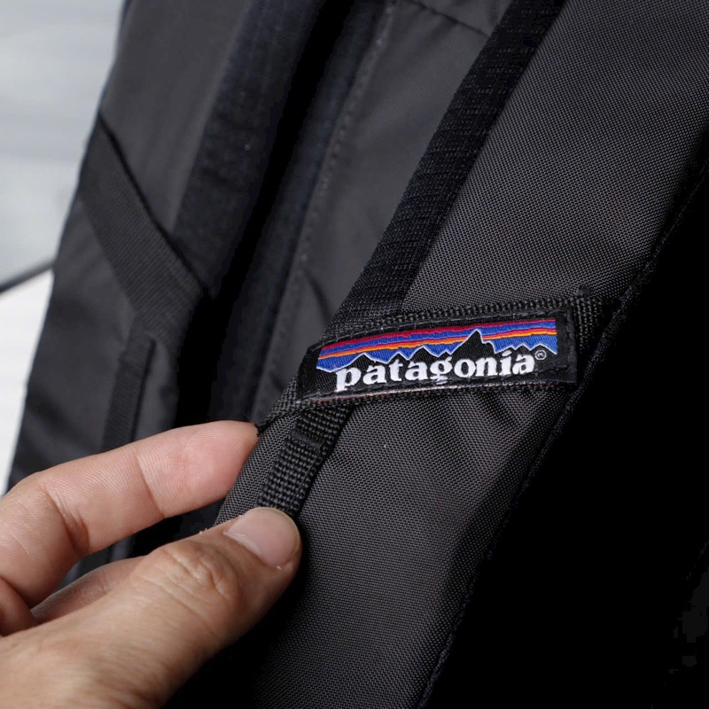 Balo patagonia vải dù 2 màu đeo vai