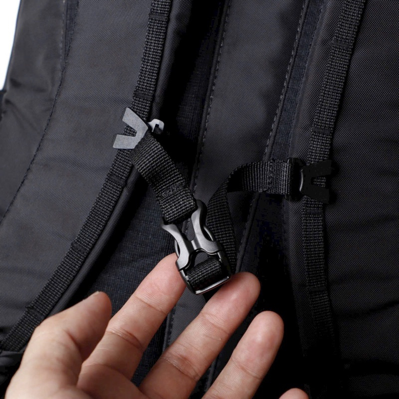 Balo patagonia vải dù 2 màu đeo vai