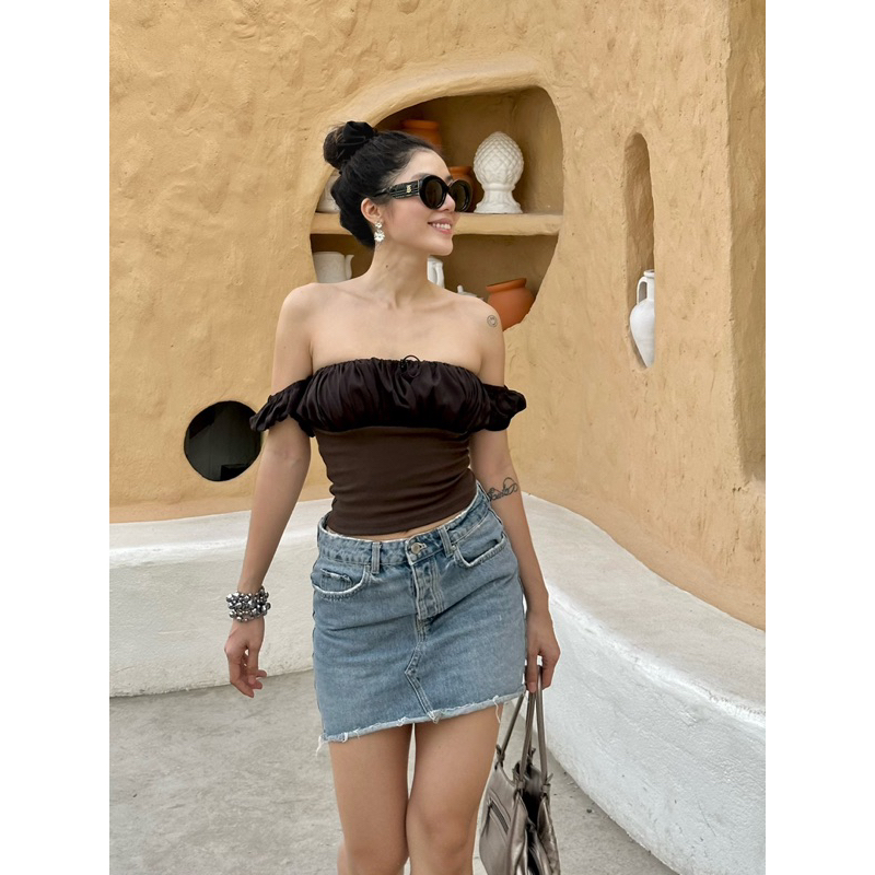 Áo kiểu tay phồng ngang vai màu nâu có dây rút, mặc được 2 kiểu  FRESHY. co giãn rất tốt