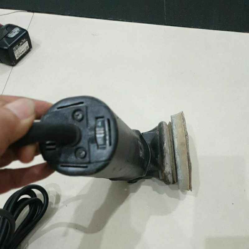 Chà nhám rung xoay