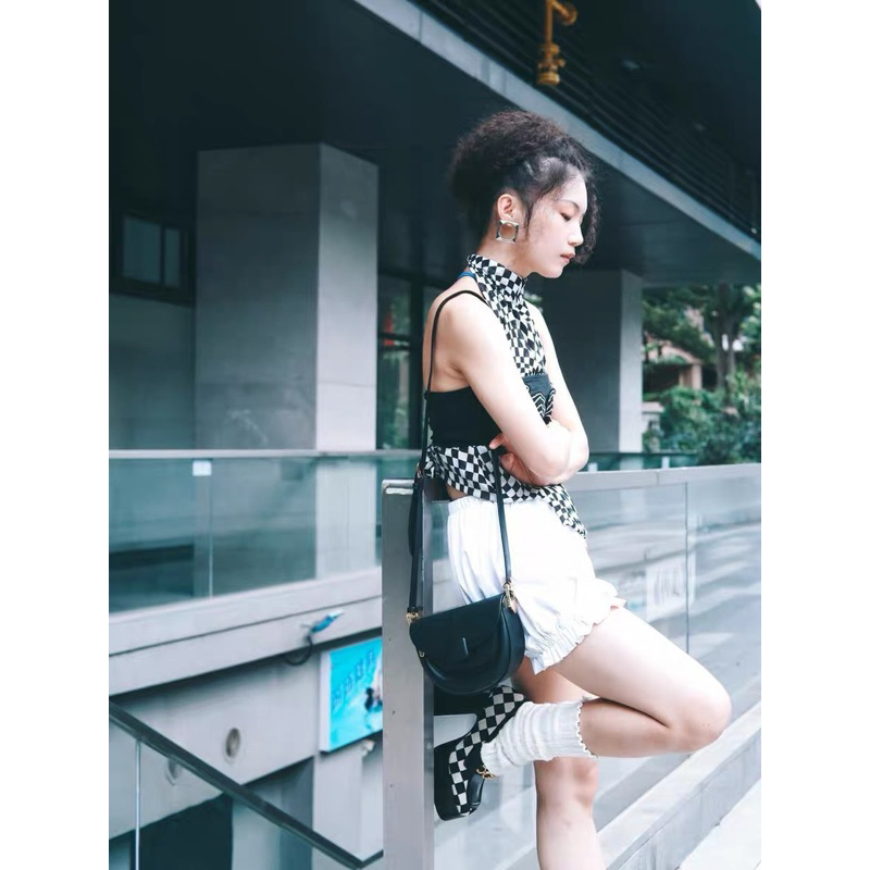 Túi cee ka koa dáng bầu nhỏ túi đáy tròn khuy bọc da hot new 2024