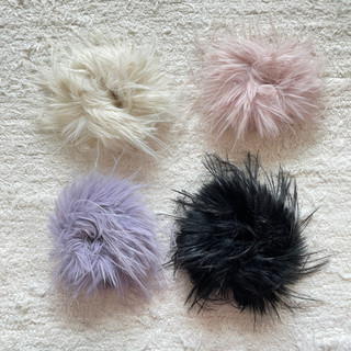 Cột tóc lông bồng bềnh màu sắc pastel độc đáo Modleaf Bangwool fur hairband Hàn Quốc