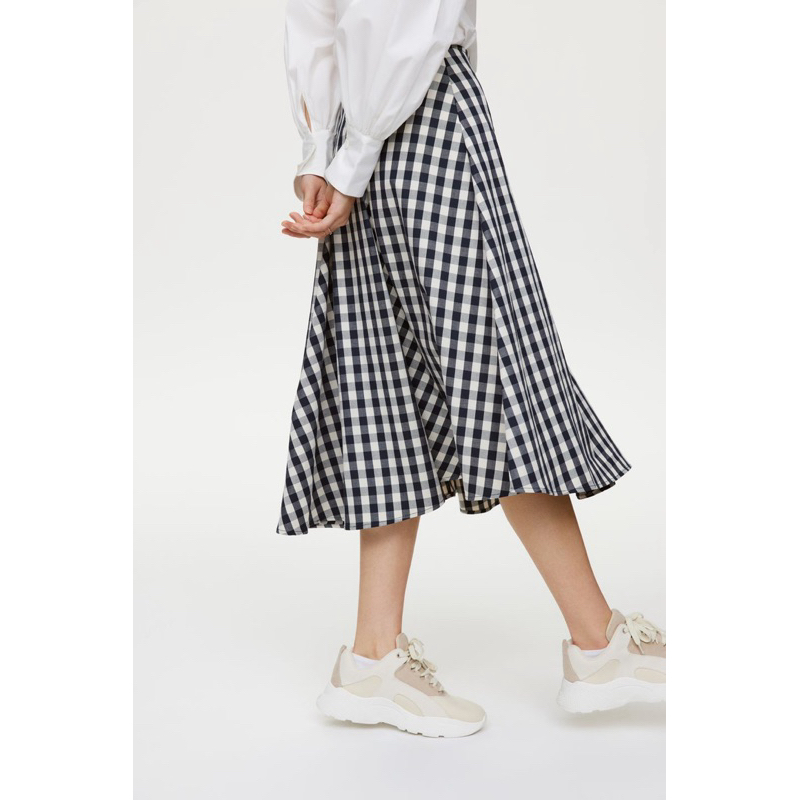 Váy xếp ly ca rô