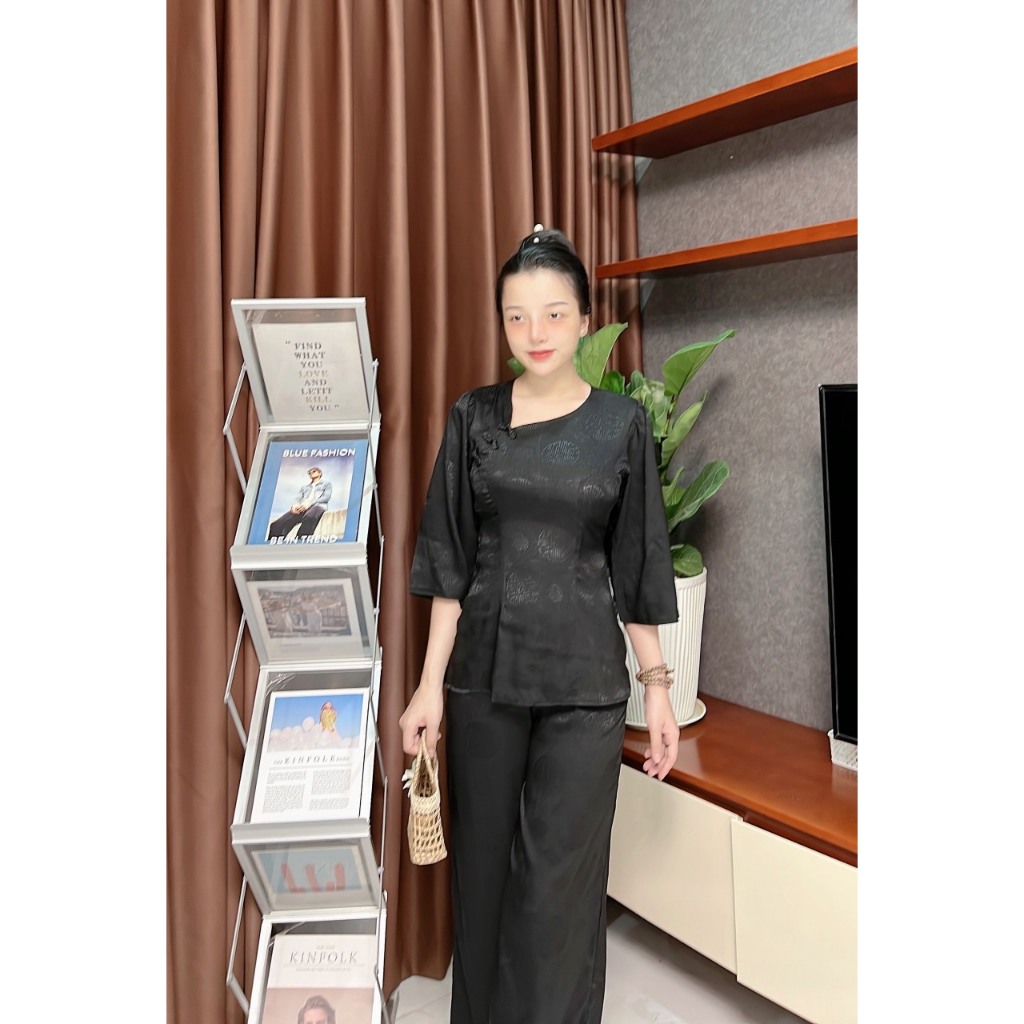 Pháp phục đi chùa gấm tim