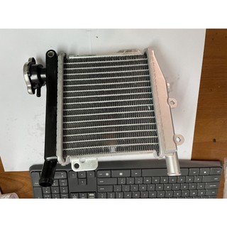 Két nước tản nhiệt nouvo lx 135