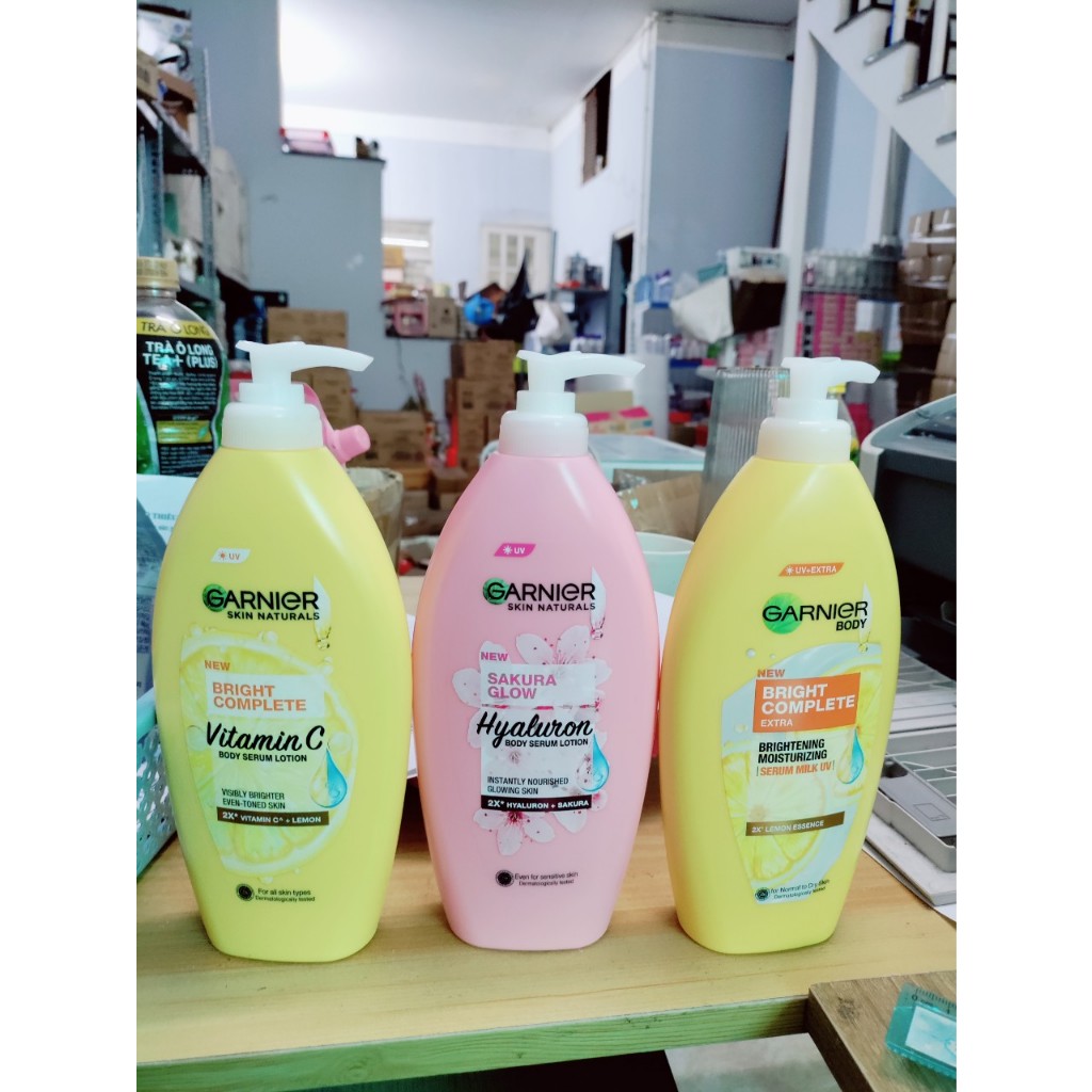 Sữa dưỡng thể Garnier Body Bright Extra lotion cấp ẩm dưỡng trắng da chuyên sâu 400ml