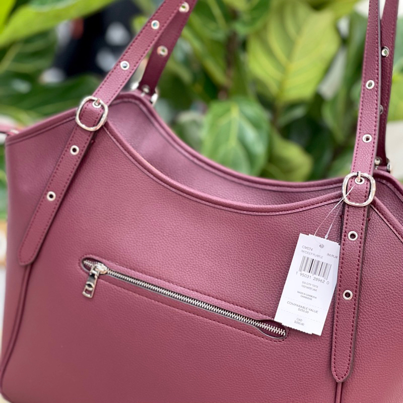 Túi công sở da thật Coach Meadow mẫu mới màu đỏ mận