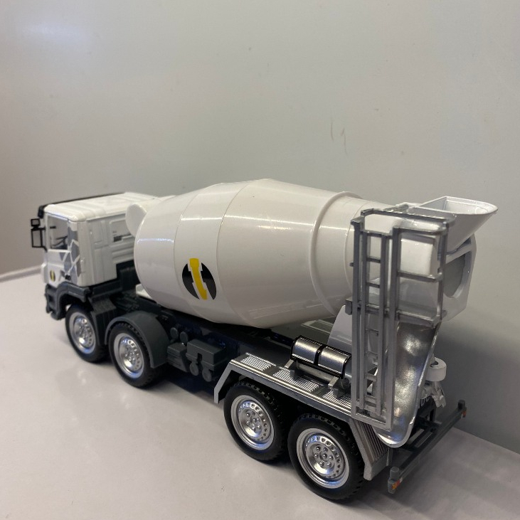 Mô hình tĩnh đồ chơi xe ô tô tải trộn bê tông Hy-Truck 7601 White 1:32 bằng thép xịn có mở cửa, đầu xe giá thành siêu rẻ