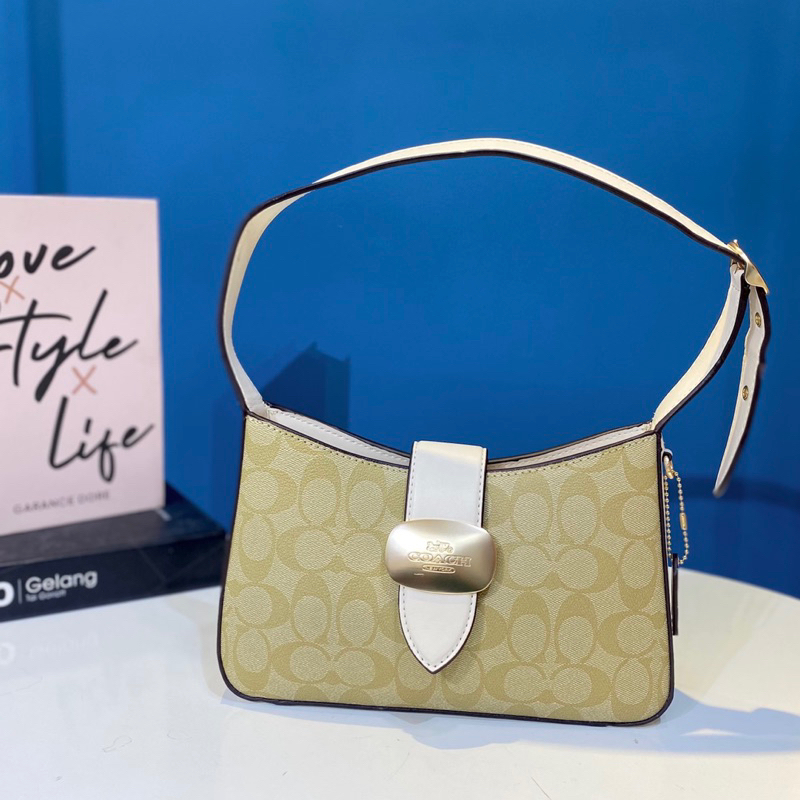 Túi kẹp nách Coach Eliza mẫu mới