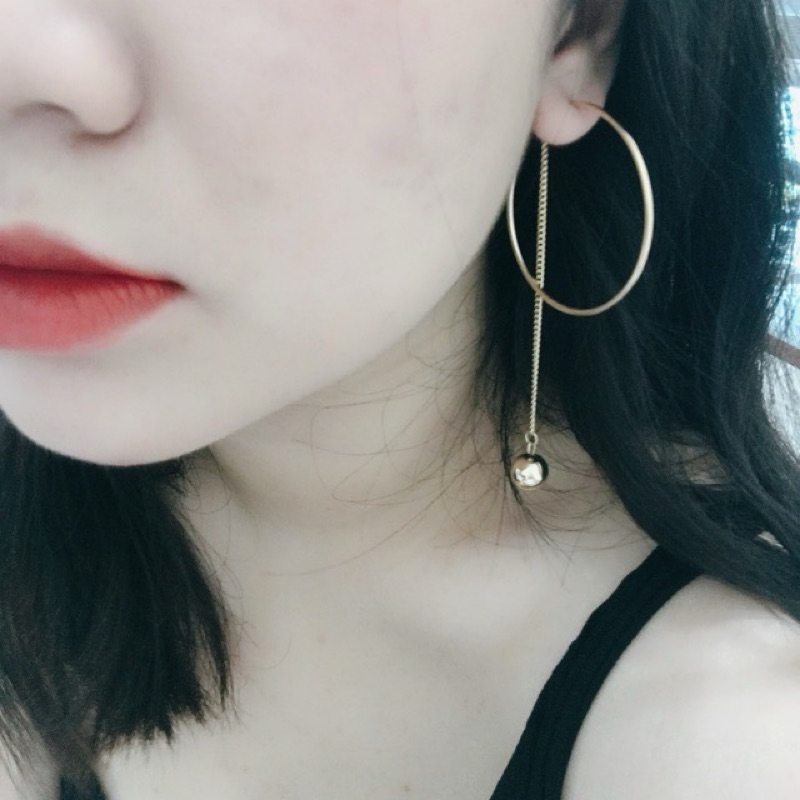 Khuyên Tai Dáng Tròn Lồng Thanh Dọc Dài