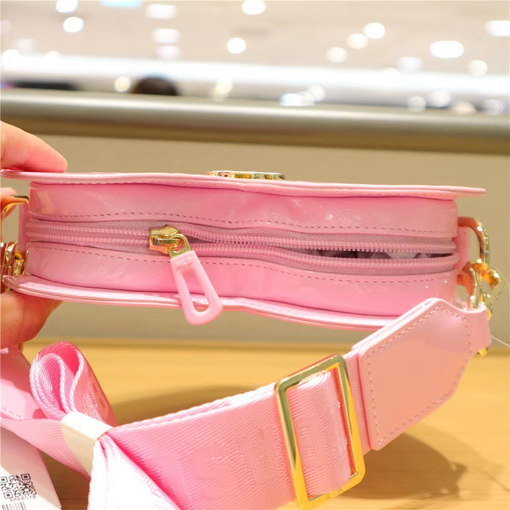 Túi m lb hình trái tim kèm ví chất da bóng logo khắc chìm hot new 2024