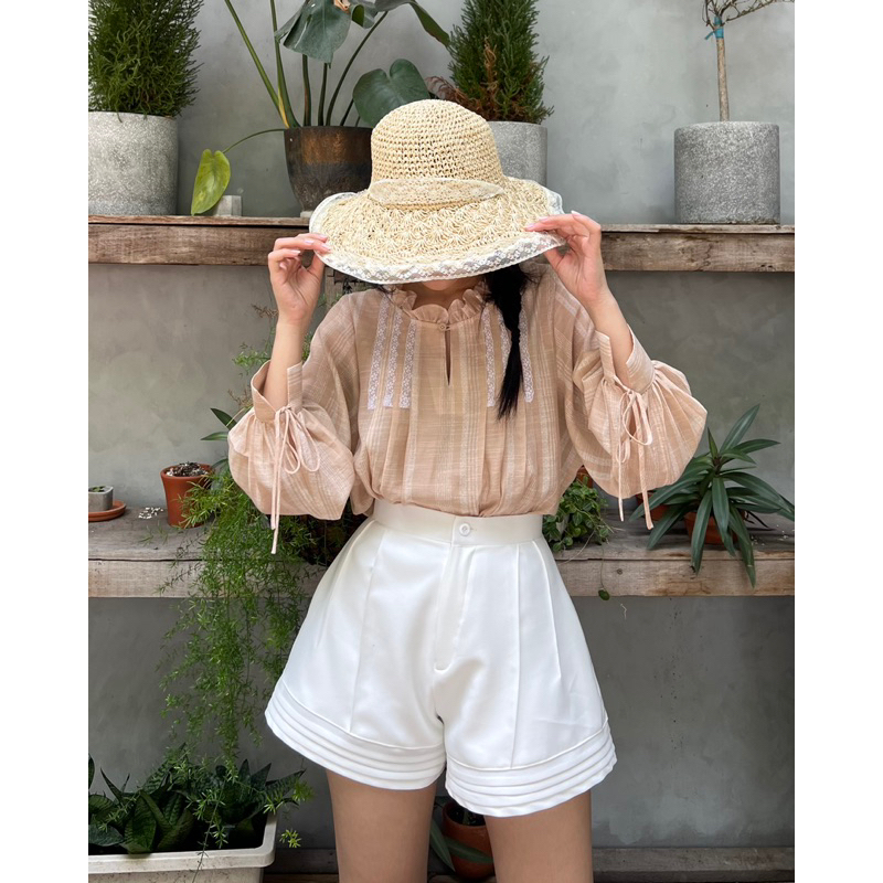 Quần short ống rộng Lines