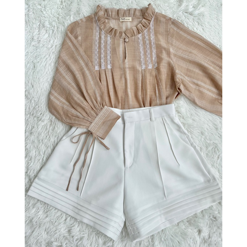 Quần short ống rộng Lines